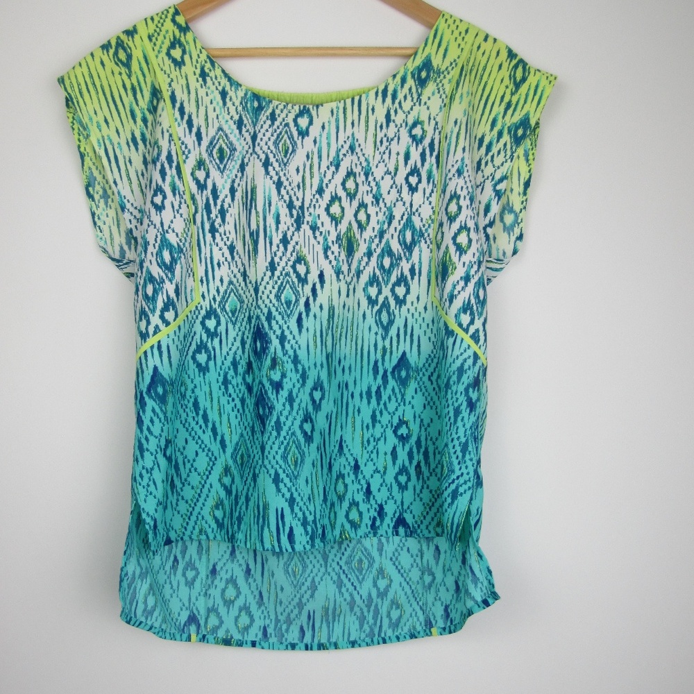 American Eagle Blouse, size medium.   D